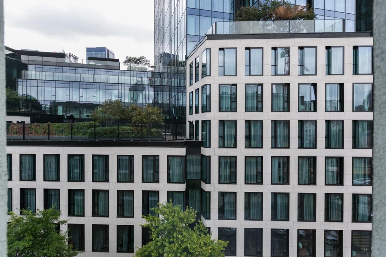 Апартаменты Chmielna 106 - Free Parking - Duzy Balkon Варшава Экстерьер фото