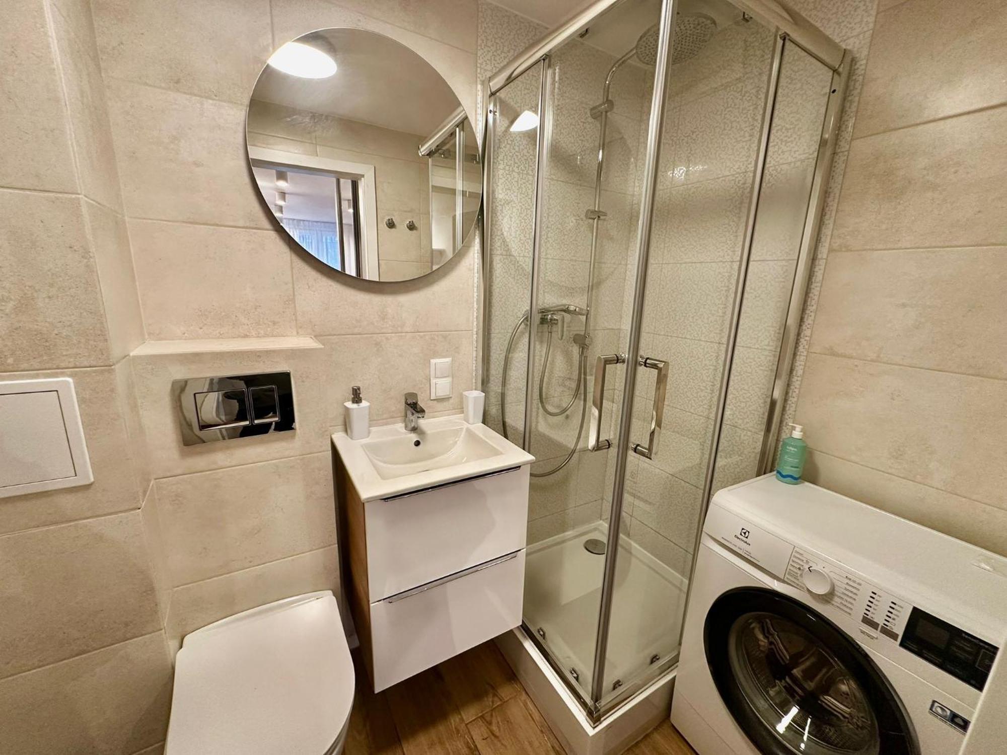 Апартаменты Chmielna 106 - Free Parking - Duzy Balkon Варшава Экстерьер фото